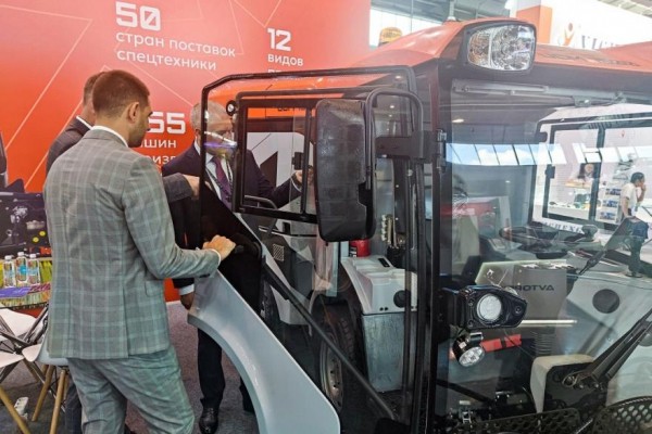 Иннопром-2024: &laquo;Кургандормаш&raquo; представил обновлённую технику на выставке