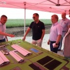 
											Губернатор Курганской области Вадим Шумков  принял участие в закладке первого камня в начало строительства крупнейшего в регионе молочно-животноводческого комплекса									