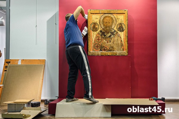 Меры безопасности беспрецедентные: в Кургане открывается выставка икон XVI - XX вв Меры безопасности беспрецедентные: в Кургане открывается выставка икон XVI - XX вв