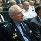 
											Губернатор Вадим Шумков: &laquo;Вся деятельность общеобразовательных учреждений и учреждений дополнительного образования должна быть подчинена единым целям патриотического воспитания&raquo;									