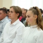 
											Губернатор Вадим Шумков поздравил спортсменов региона с Днем физкультурника, вручил награды и поблагодарил за участие в противопаводковых мероприятиях									
