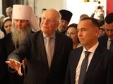 
											Губернатор Вадим Шумков принял участие в открытии выставки &laquo;Иконы святителя Николая Мирликийского  XVI-XX веков&raquo; 									