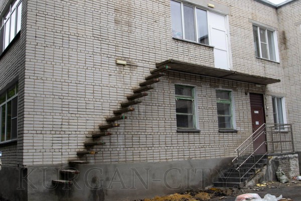 Комфорт и безопасность для малышей: в Кургане ремонтируют детский сад