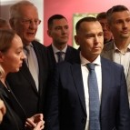 
											Губернатор Вадим Шумков принял участие в открытии выставки &laquo;Иконы святителя Николая Мирликийского  XVI-XX веков&raquo; 									