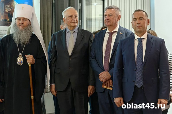 Глоток свежего воздуха для души: в Кургане открылась выставка древних икон Глоток свежего воздуха для души: в Кургане открылась выставка древних икон