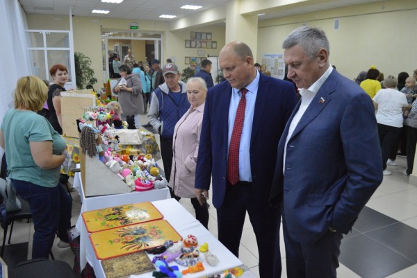 Курганский сенатор выступил против приглашенных артистов на праздники в Зауралье Курганский сенатор выступил против приглашенных артистов на праздники в Зауралье