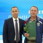 
											Губернатор Вадим Шумков поздравил спортсменов региона с Днем физкультурника, вручил награды и поблагодарил за участие в противопаводковых мероприятиях									