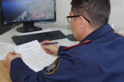 Житель областного центра предстанет перед судом по обвинению в применении насилия в отношении представителя власти
