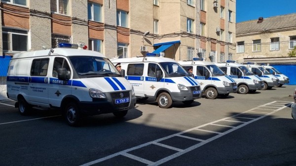11 новых машин: зауральские полицейские получили &laquo;ГАЗели&raquo;, &laquo;Гранты&raquo; и &laquo;Хавалы&raquo;