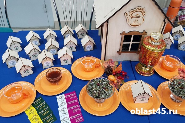 Шоколадные пельмени и зубы акулы: в Кургане выбирают туристический сувенир УрФО