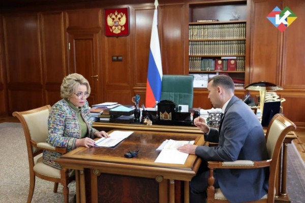 Матвиенко и Шумков обсудили перспективы развития Курганской области Матвиенко и Шумков обсудили перспективы развития Курганской области