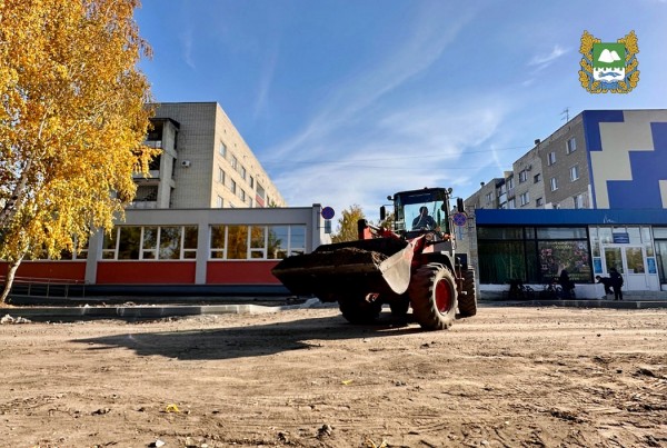 В курганском микрорайоне ремонтируют дорогу рядом с обновлённым спортклубом В курганском микрорайоне ремонтируют дорогу рядом с обновлённым спортклубом
