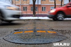 В Кургане жители просят вернуть лежачих полицейских на опасном перекрестке В Кургане жители просят вернуть лежачих полицейских на опасном перекрестке