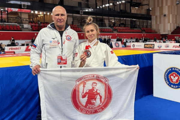 Дзюдоистка из Кургана завоевала бронзовую медаль чемпионата России Дзюдоистка из Кургана завоевала бронзовую медаль чемпионата России