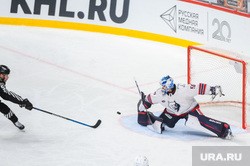 Хоккеисты из Кургана вырвали победу у соперника из Красноярска. Фото