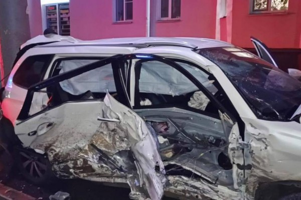 Все не пристегнуты - все в больнице: в ДТП в центре Кургана пострадали четверо Все не пристегнуты - все в больнице: в ДТП в центре Кургана пострадали четверо