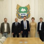 
											Курганское экономическое чудо и дополнительные ресурсы для дальнейшего развития региона губернатор Вадим Шумков обсудил с ведущими экспертами-политологами									