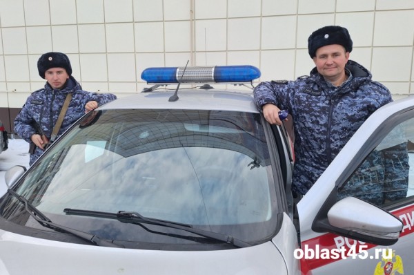 Слаженная работа: курганские росгвардейцы боролись с огнём до приезда МЧС