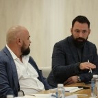 
											Курганское экономическое чудо и дополнительные ресурсы для дальнейшего развития региона губернатор Вадим Шумков обсудил с ведущими экспертами-политологами									