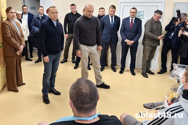 Жога в Кургане: поддержка оборонки и здравоохранения - в приоритете Жога в Кургане: поддержка оборонки и здравоохранения - в приоритете