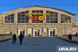 &laquo;Готовы потерпеть&raquo;: на главном рынке Кургана переселяют продавцов. Фото, видео