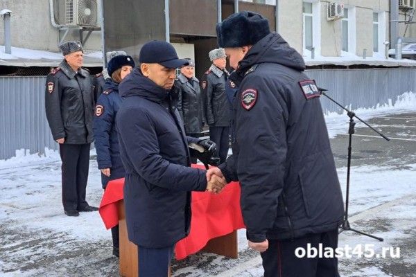Проблесковый маячок: в автопарке зауральских полицейских пополнение Проблесковый маячок: в автопарке зауральских полицейских пополнение