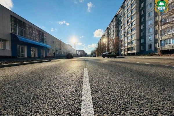 В Кургане около стадиона «Центральный» отремонтировали дорогу В Кургане около стадиона «Центральный» отремонтировали дорогу