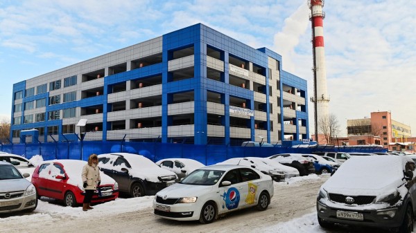 "Циан": машино-место в новостройках Москвы стоит около 3 миллионов рублей