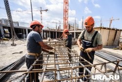 С крупной курганской стройки снова выгнали мигрантов-нарушителей. Фото С крупной курганской стройки снова выгнали мигрантов-нарушителей. Фото