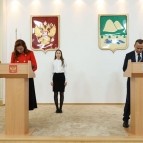Губернатор Вадим Шумков и президент Благотворительного фонда «Женщины за жизнь» Наталья Москвитина подписали соглашение о сотрудничестве
Губернатор Вадим Шумков и президент Благотворительного фонда «Женщины за жизнь» Наталья Москвитина подписали соглашение о сотрудничестве