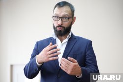 Тысяча курганцев хочет назвать стадион в честь экс-главы Носкова, но мэрия не спешит Тысяча курганцев хочет назвать стадион в честь экс-главы Носкова, но мэрия не спешит