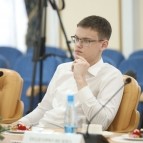 
											Губернатор Вадим Шумков встретился с победителем Китайской национальной олимпиады по математике Евгением Русановым и его одноклассниками									