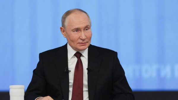 Путин: звание "Город трудовой доблести" могут получить еще несколько городов Путин: звание "Город трудовой доблести" могут получить еще несколько городов