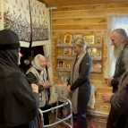 Постояльцы богадельни при храме Богоявления Господня в с. Усть-Миасское получили подарки от губернатора
Постояльцы богадельни при храме Богоявления Господня в с. Усть-Миасское получили подарки от губернатора