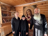 Постояльцы богадельни при храме Богоявления Господня в с. Усть-Миасское получили подарки от губернатора
Постояльцы богадельни при храме Богоявления Господня в с. Усть-Миасское получили подарки от губернатора