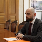 Губернатор Вадим Шумков провел рабочие встречи с руководителями Уральских межрегиональных управлений Росприроднадзора и Россельхознадзора
Губернатор Вадим Шумков провел рабочие встречи с руководителями Уральских межрегиональных управлений Росприроднадзора и Россельхознадзора