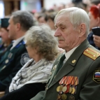 Накануне Дня защитника Отечества губернатор Вадим Шумков вручил ветеранам Курганской области медали «80 лет Победы в Великой Отечественной войне 1941-1945 гг.»
Накануне Дня защитника Отечества губернатор Вадим Шумков вручил ветеранам Курганской области медали «80 лет Победы в Великой Отечественной войне 1941-1945 гг.»