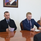 Губернатор Вадим Шумков провел рабочие встречи с руководителями Уральских межрегиональных управлений Росприроднадзора и Россельхознадзора
Губернатор Вадим Шумков провел рабочие встречи с руководителями Уральских межрегиональных управлений Росприроднадзора и Россельхознадзора