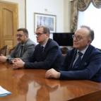 
											Губернатор Вадим Шумков и ректор Российского университета медицины Олег Янушевич обсудили перспективы создания в Кургане филиала медицинского вуза									