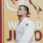 
											По инициативе губернатора Вадима Шумкова чемпиона Европы Данила Лаврентьева и его отца и тренера Олега Лаврентьева представят к наградам									