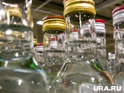 В Кургане силовики накрыли склад с 20 000 бутылок паленой водки. Инсайд