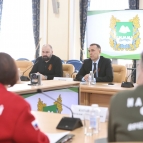 
											Губернатор Вадим Шумков обсудил с региональным отделением Народного фронта вопросы поддержки и социализации бойцов спецоперации									