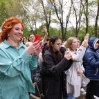 
											Губернатор Вадим Шумков поздравил выпускников Курганской области с последним звонком									