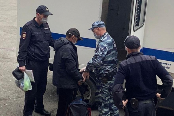 Курганские полицейские раскрыли двойное убийство 25-летней давности Курганские полицейские раскрыли двойное убийство 25-летней давности
