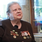 Вице-губернатор Андрей Алексеев поздравил с наступающим Днём Победы жительницу блокадного Ленинграда Тамару Николаевну Юровских
Вице-губернатор Андрей Алексеев поздравил с наступающим Днём Победы жительницу блокадного Ленинграда Тамару Николаевну Юровских