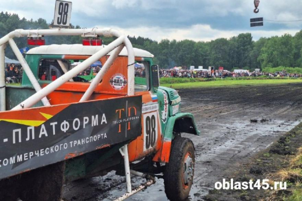 Чемпионат России по автокроссу собрал лучших гонщиков в Курганской области