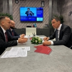 Губернатор Вадим Шумков обсудил на ПМЭФ реализацию в области проекта по переработке мусора с заместителем Министра природных ресурсов и экологии Денисом Буцаевым
Губернатор Вадим Шумков обсудил на ПМЭФ реализацию в области проекта по переработке мусора с заместителем Министра природных ресурсов и экологии Денисом Буцаевым