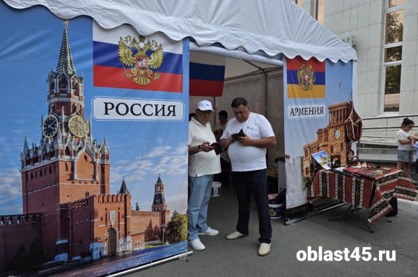 Фестиваль славянской и казачьей культуры «Русское поле» в прямом эфире «Область 45» Фестиваль славянской и казачьей культуры «Русское поле» в прямом эфире «Область 45»