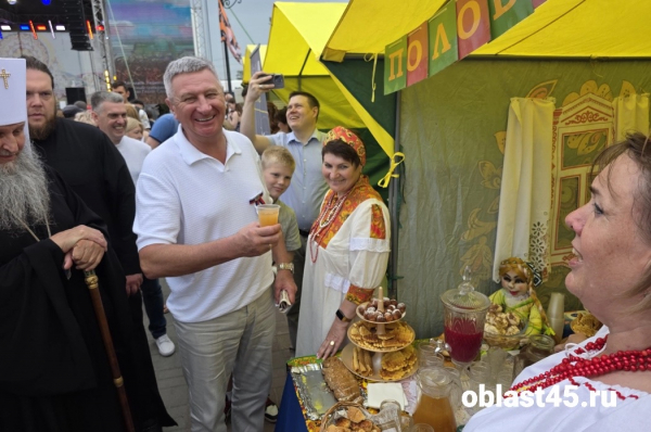 Фестиваль славянской и казачьей культуры «Русское поле» в прямом эфире «Область 45» Фестиваль славянской и казачьей культуры «Русское поле» в прямом эфире «Область 45»
