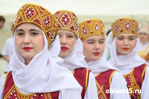 Фестиваль славянской и казачьей культуры «Русское поле» в прямом эфире «Область 45» Фестиваль славянской и казачьей культуры «Русское поле» в прямом эфире «Область 45»